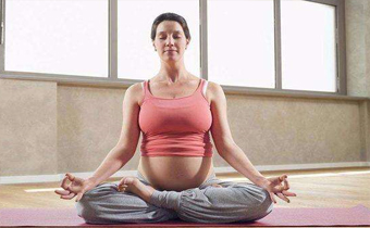 孕妇肚皮厚对肚子里的宝宝有影响吗 孕妇肚皮厚些好还是薄些好呢