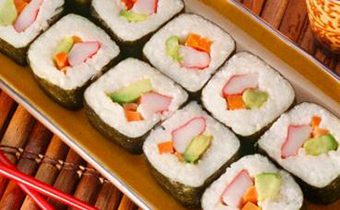 寿司和生姜一起吃有什么好处 寿司不能和什么一起吃