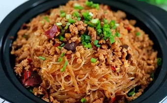 粉丝煲用什么粉丝好吃 炒粉丝为什么粘在一起变成团