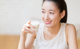 运动完为什么不能喝酸奶 运动后可以喝什么水