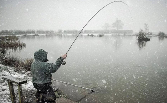 下雪后几天可以钓鱼 下雪过后怎么钓鱼合适