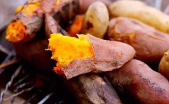 街边烤红薯有毒吗 街边的红薯是用什么烤的