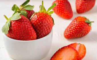 草莓籽红色正常吗 草莓的籽为什么是红色