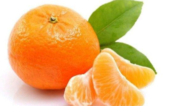 小孩子嗓子不舒服可以吃橘子吗 几岁孩子可以吃橘子