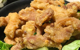 炸酥肉啤酒什么时候放 炸酥肉的五花肉带皮吗