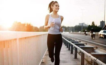 每天跑步40分钟有减肥效果吗 不收腹的跑步有助于减肥吗