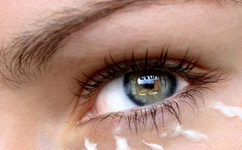 女人用眼霜真的有效吗 护肤顺序眼霜是第几步骤