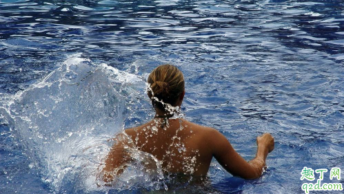 游泳对身体好处有哪些 夏季游泳需要注意事项3