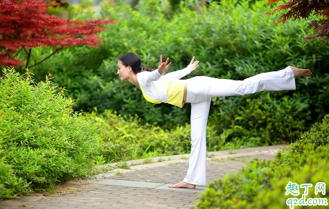瑜伽治能治疗颈椎病的说法科学吗 瑜伽的哪些动作能有效缓解颈椎病3