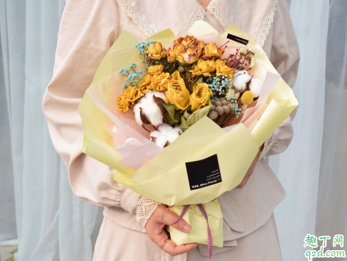 母亲节花束图片清新淡雅2019 母亲节送给妈妈的韩式花束及卡片攻略4