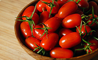 小番茄可以美白是真的假的  小番茄可以炒什么菜