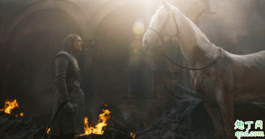 权力的游戏二丫旁边的白马有什么意义 二丫骑着白马是去杀龙母吗2