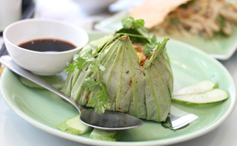 荷叶粽子是蒸的还是煮的 怀孕期间可以吃荷叶粽子吗
