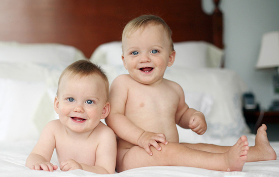 双胞胎多久能检查出来 双胞胎出生多少斤正常5