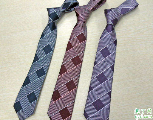 领带怎么系好看 领带怎么打结打结1