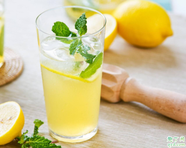 大量喝柠檬水会不会引起结石 什么结石都可以喝柠檬水吗1