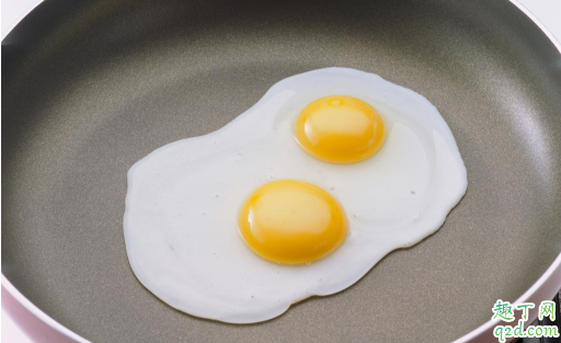 早餐吃煎鸡蛋好吗 常吃煎鸡蛋对身体有何好处1