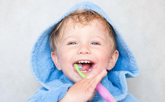 宝宝刷牙哭闹怎么办 怎么让宝宝喜欢刷牙