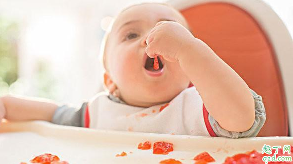 为什么宝宝吃饭会哭闹 怎么让宝宝安静坐下来好好吃饭3