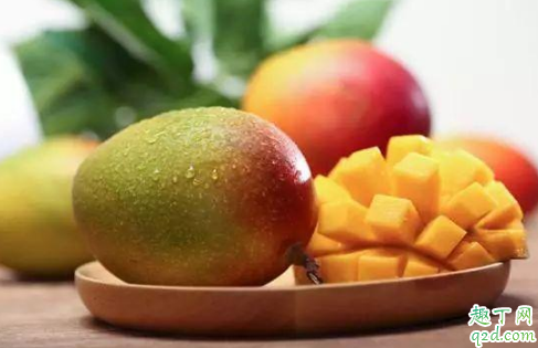 吃芒果皮肤变黄是怎么回事 想要脸变白吃什么水果2