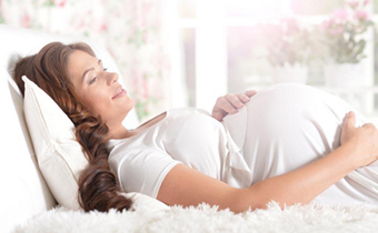 怀孕中晚期睡觉姿势有讲究吗  怀孕中晚期怎么睡比较好