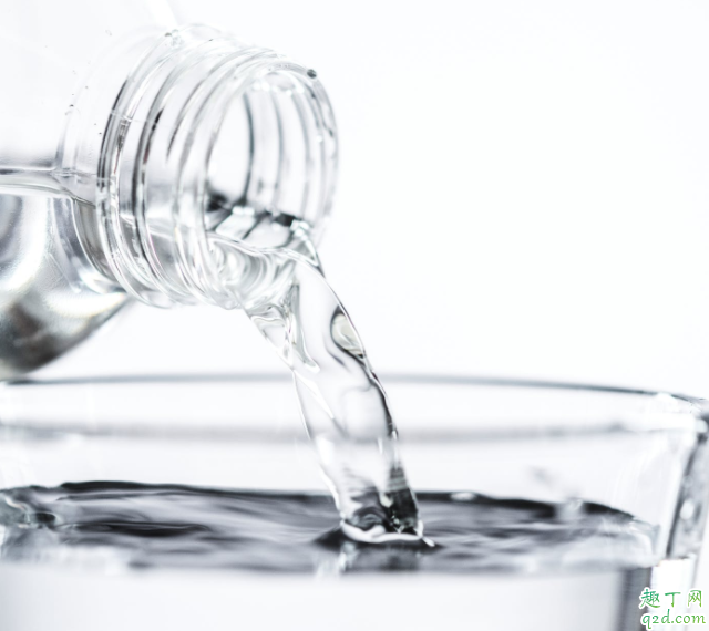 每天喝八杯水科学吗 每天喝八杯水是多少毫升3