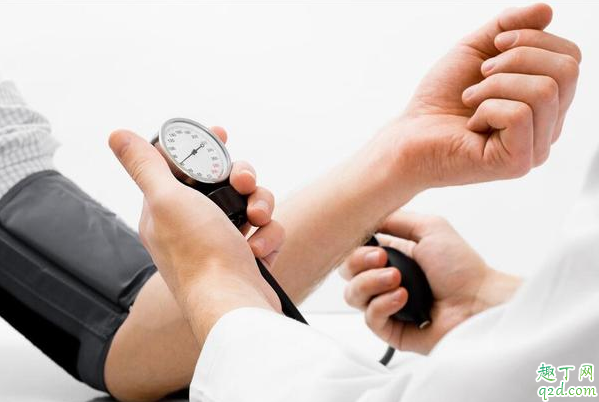 如何在饮食上降血压 吃什么东西有助于降血压1