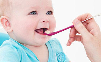 宝宝可以吃咸菜吗 小孩吃咸菜会有啥危害