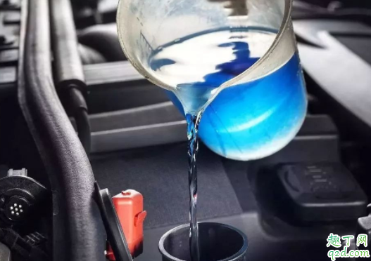 汽车玻璃水冬天要换吗 夏季玻璃水没用完冬天能用吗3