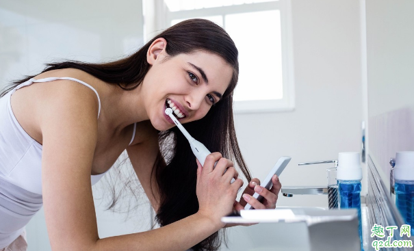 电动牙刷对牙结石有用吗 常用电动牙刷对牙齿有啥益处2