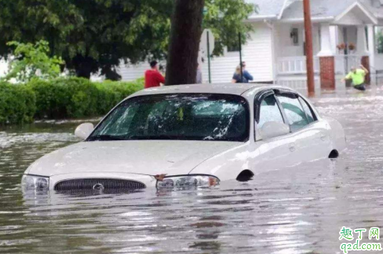 车被水淹了还能开吗 车被水淹了有什么后果2