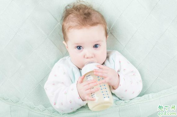 婴儿奶粉要几度的水冲 婴儿奶粉要注意什么细节2
