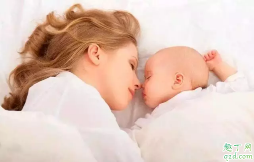 25天的婴儿睡觉老不踏实怎么办 新生儿睡觉老不踏实是什么原因1