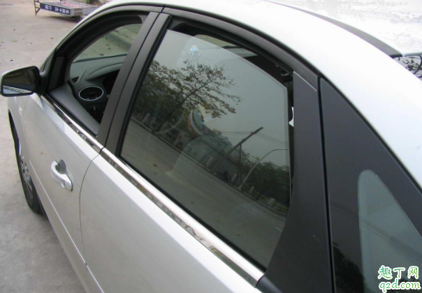 汽车的车窗怎么做保养 车窗胶条怎么保养1