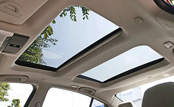 汽车天窗怎么使用 汽车天窗贴膜好不好