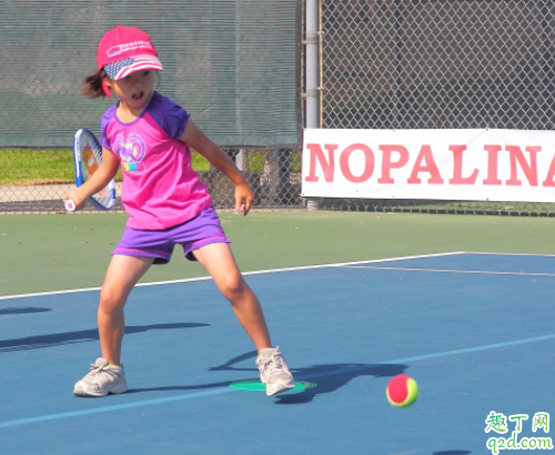 网球新手训练多久水平可以到3.0 八岁半的小孩可以学网球吗3