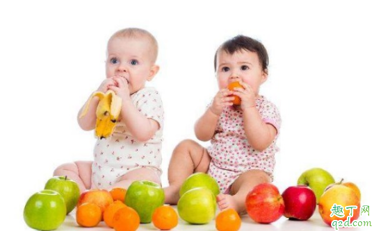 婴儿几个月可以吃水果 婴儿吃水果是生吃好还是煮熟好3