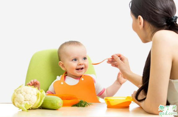宝宝辅食是两餐之间还是奶前加好 宝宝辅食几点吃比较好2