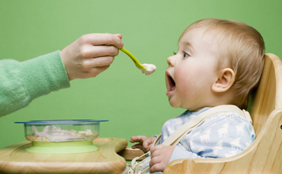 一岁内的宝宝吃盐会有什么影响 一岁内的宝宝吃盐会怎样