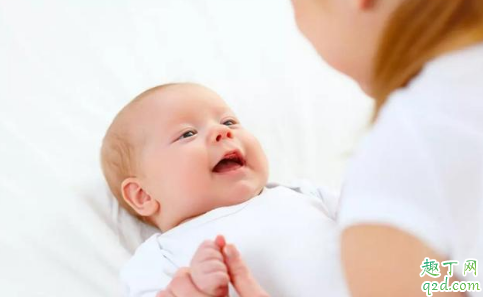 宝宝每天凌晨哼哼唧唧是什么原因 新生儿频繁伸懒腰哼唧怎么办5