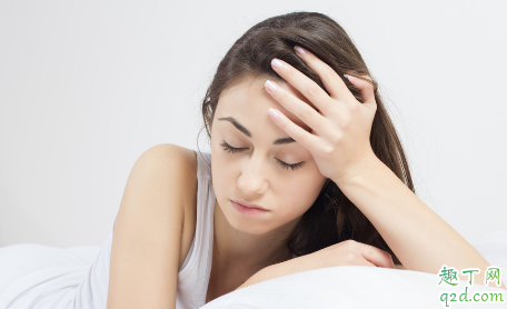 每天很晚才睡得着是有抑郁症吗 抑郁症最明显的表现特征2