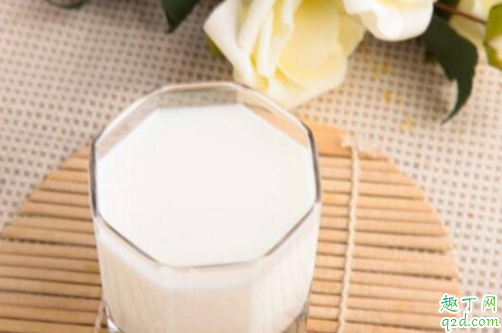 痛风发作期间能不能喝羊奶 牛奶营养高还是羊奶3