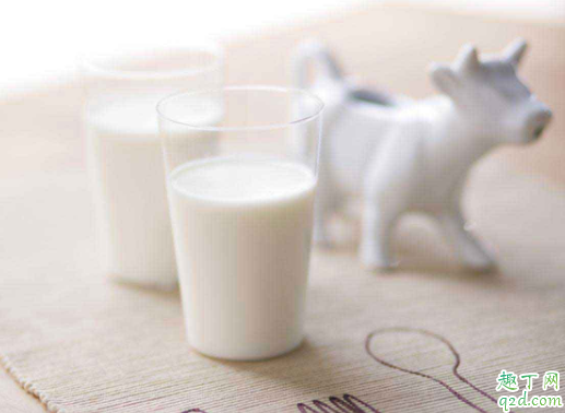 脱脂奶能减脂肪吗 健身减肥的人能不能喝全脂奶2