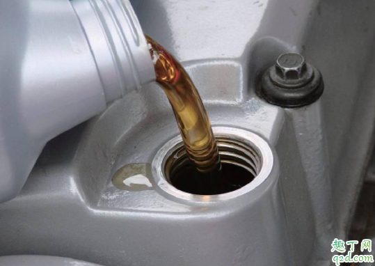 柴油机冒机油怎么回事 柴油机机油变白是什么原因2