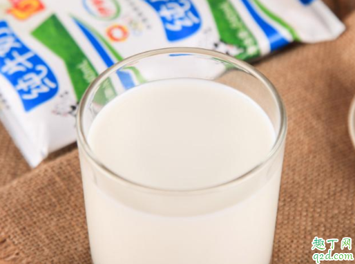 纯牛奶含糖分吗 为什么喝纯牛奶会想吐1