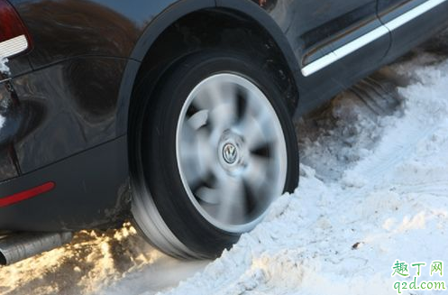 汽车防滑链伤轮胎吗 冬天用雪地胎还是防滑链1