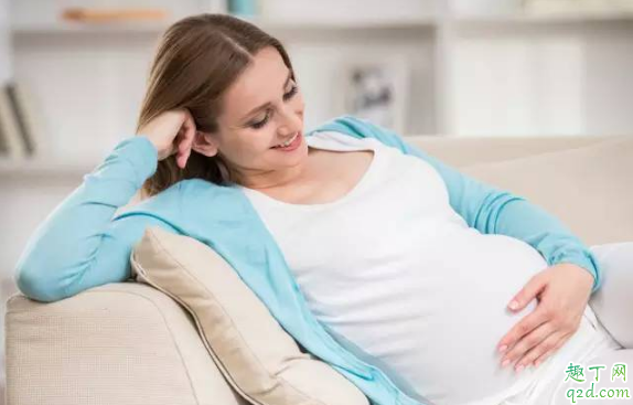 怀孕几周胎儿头下转正常 怀孕期间胎儿头为什么会下转1