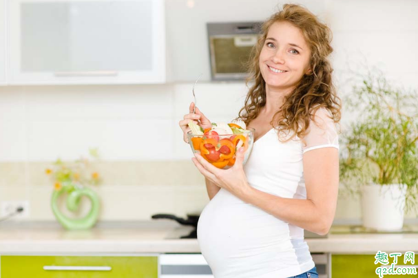 怀孕几周胎儿头下转正常 怀孕期间胎儿头为什么会下转2