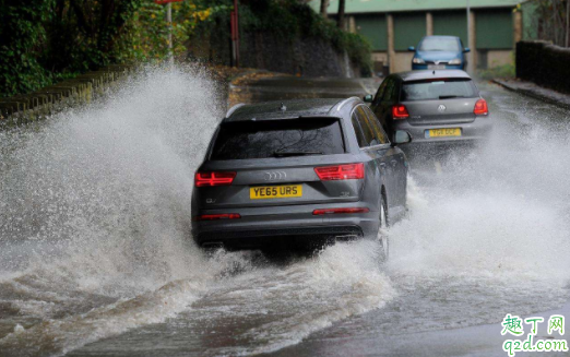 积水|积水路面开车怎么通过安全 汽车涉水行驶后需要检查哪