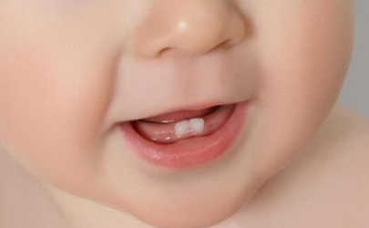 宝宝出牙一般在几个月 宝宝出牙有什么状态